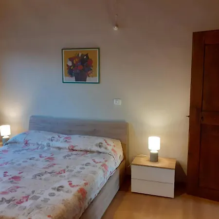 Gatti Di Langa Holiday home *