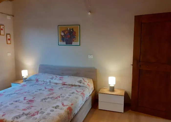 Gatti Di Langa Vakantiehuis *